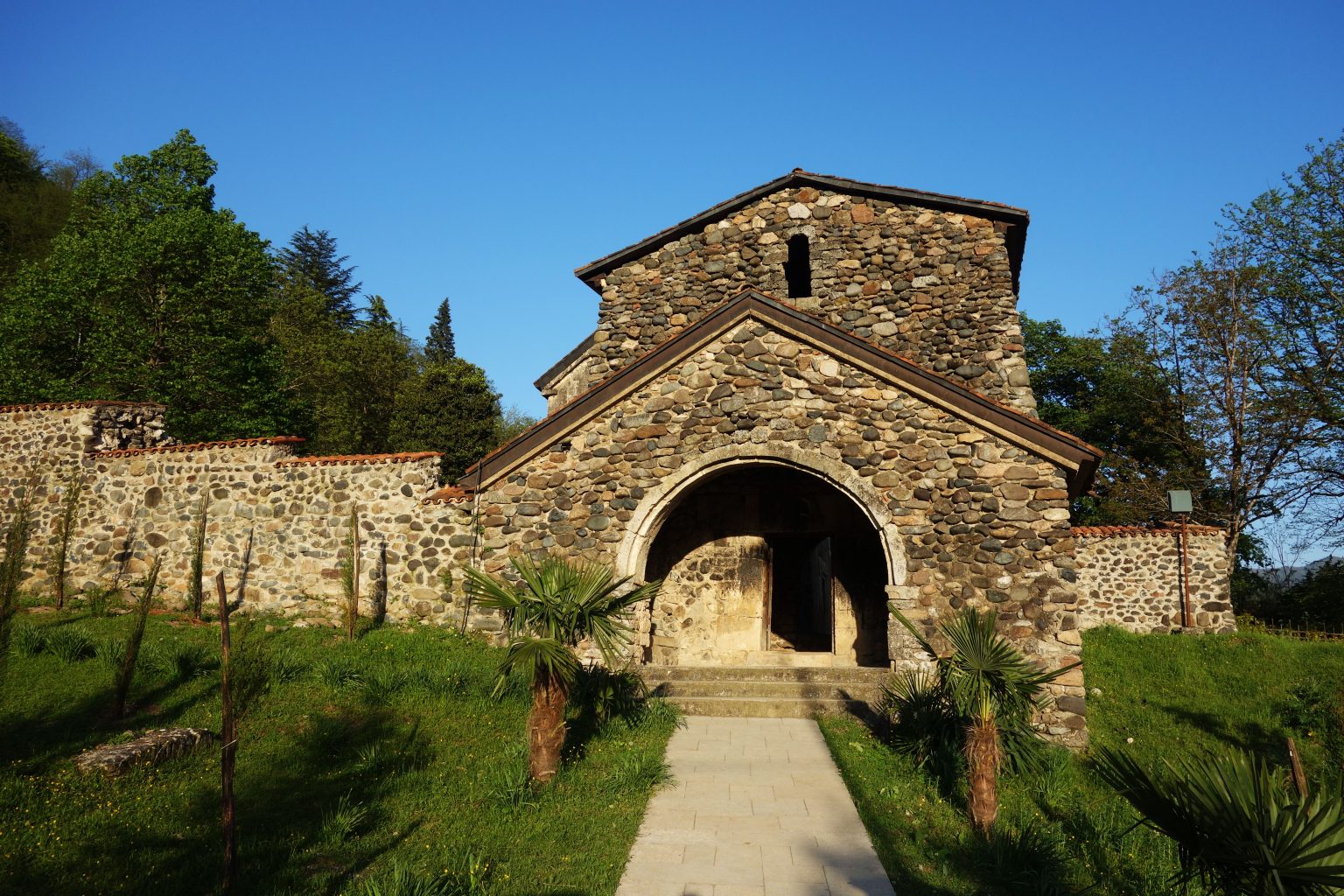 ubisa monasterio georgia