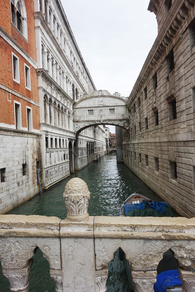 puente-de-los-suspiros-venecia