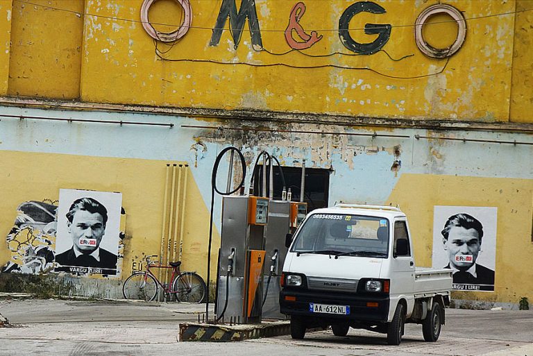 albandia street art graffiti